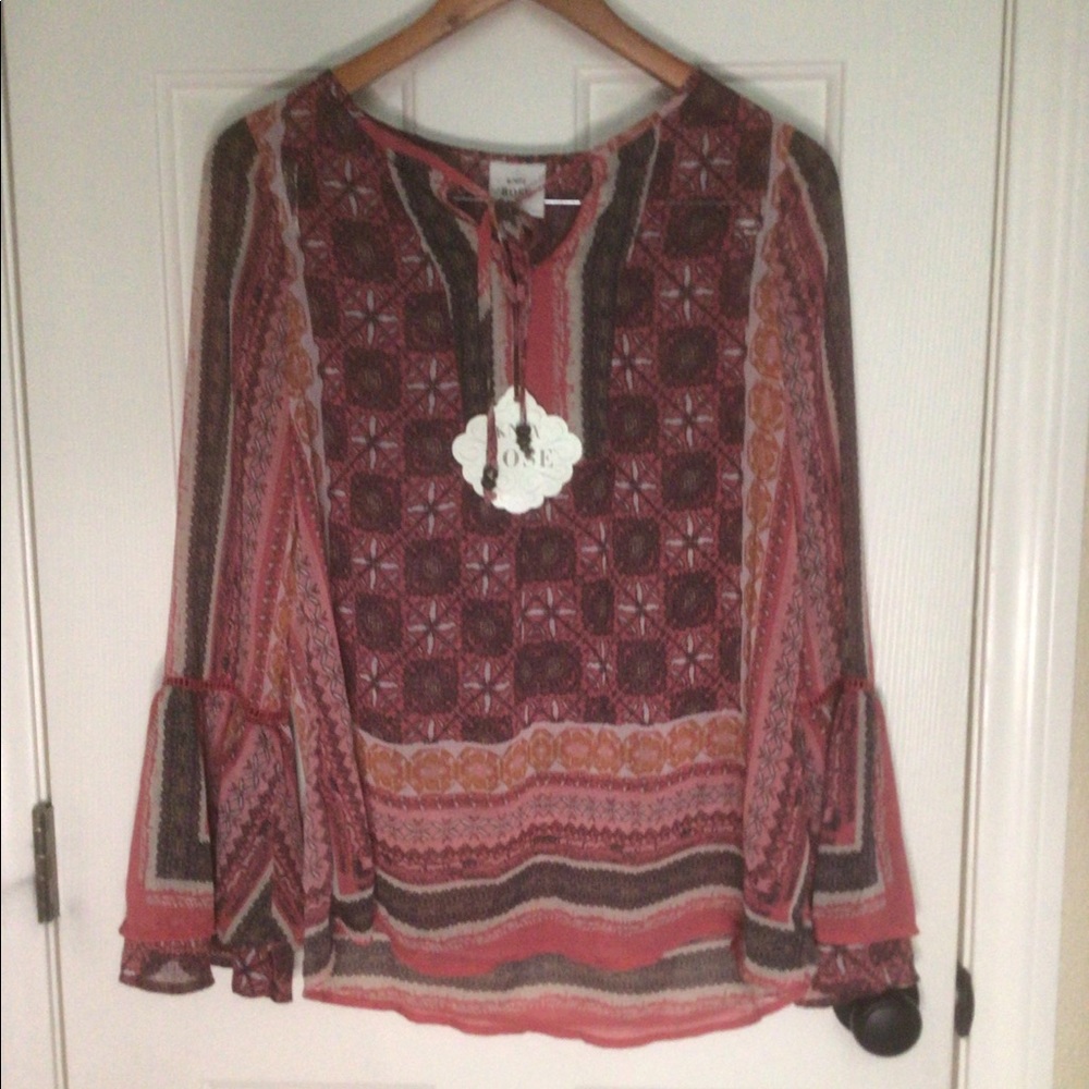 Women's Bell Sleeve Lace Top - Knox Rose